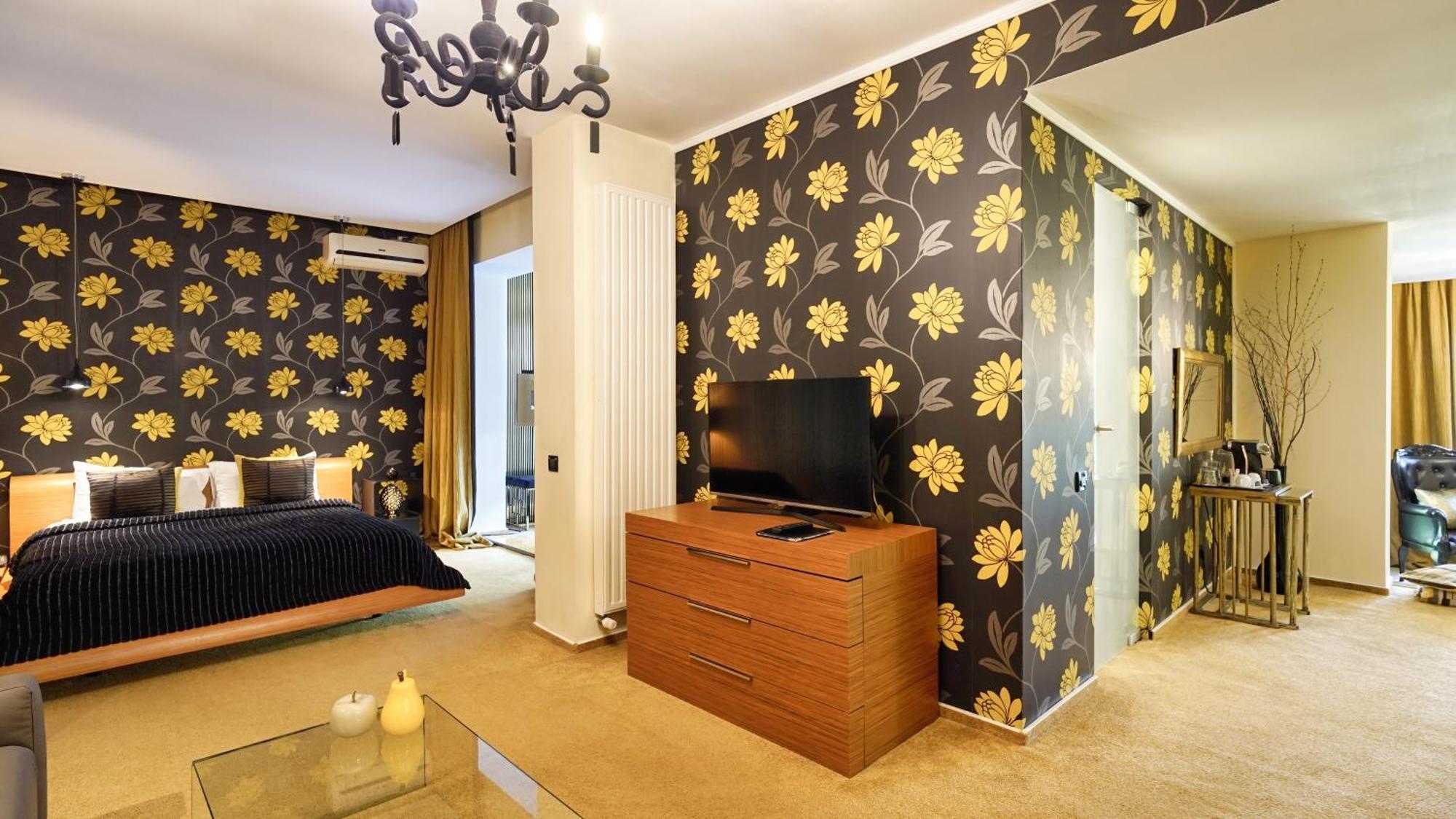 Relax In Style Boutique Hotel (Adults Only) Braşov Esterno foto